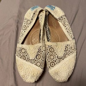 Women’s Toms